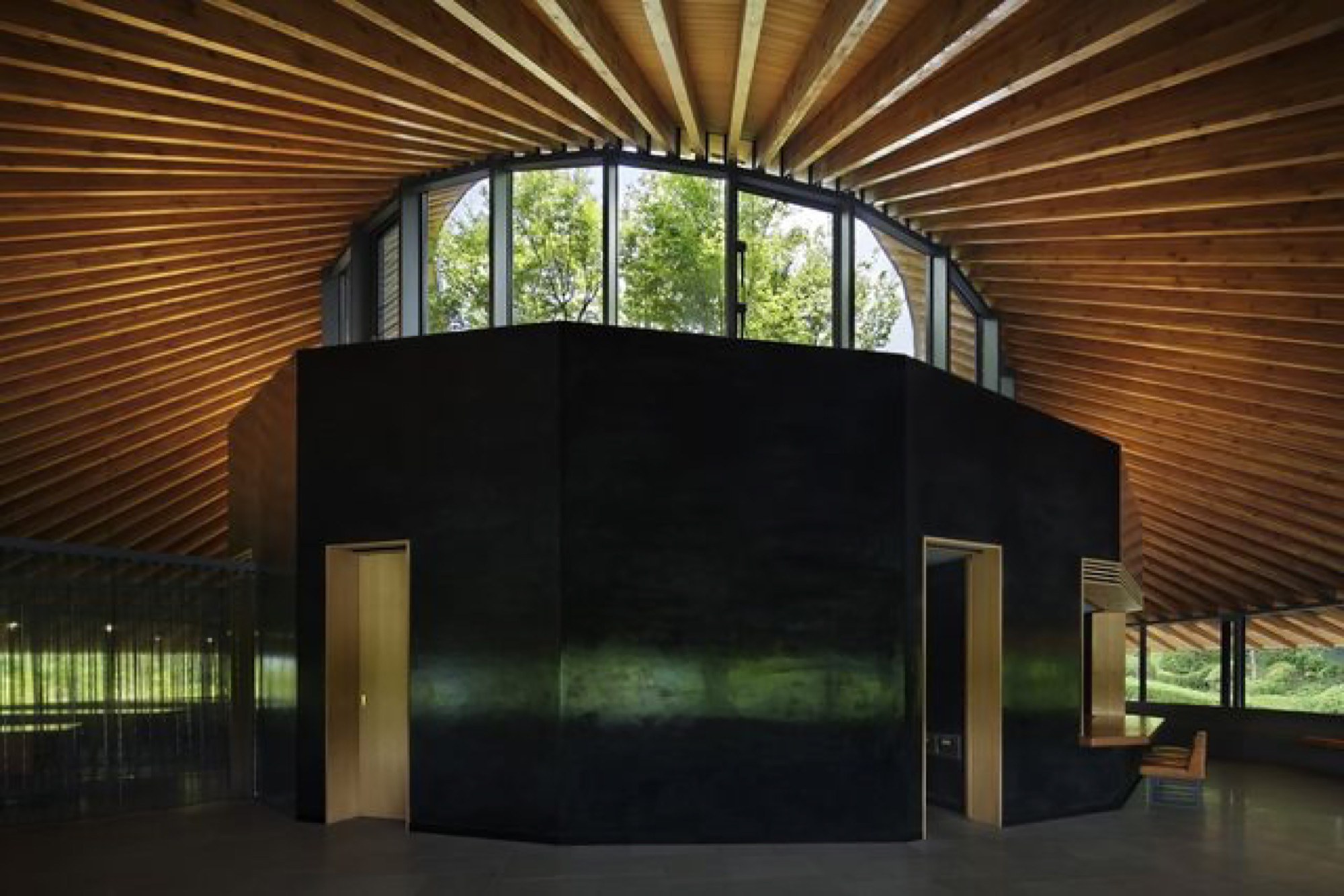 Sayama Lakeside Cemetery Community Hall 关键镜头 2
