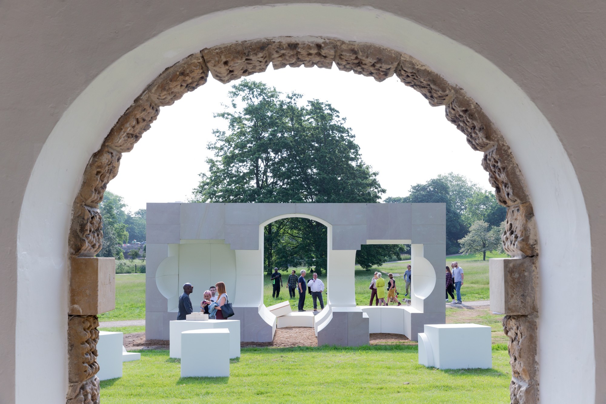Serpentine Pavilion 2016 关键镜头 2